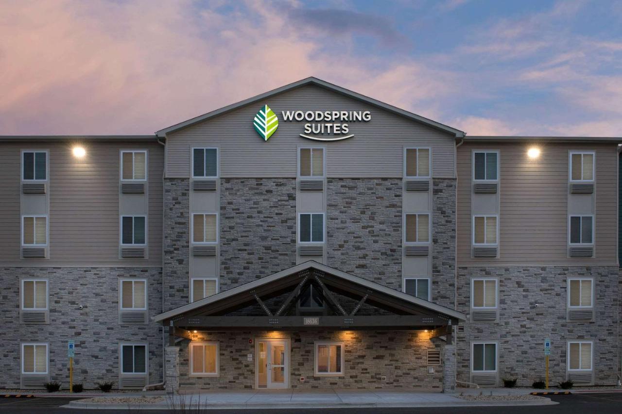 Woodspring Suites Chicago Tinley Park Exterior foto